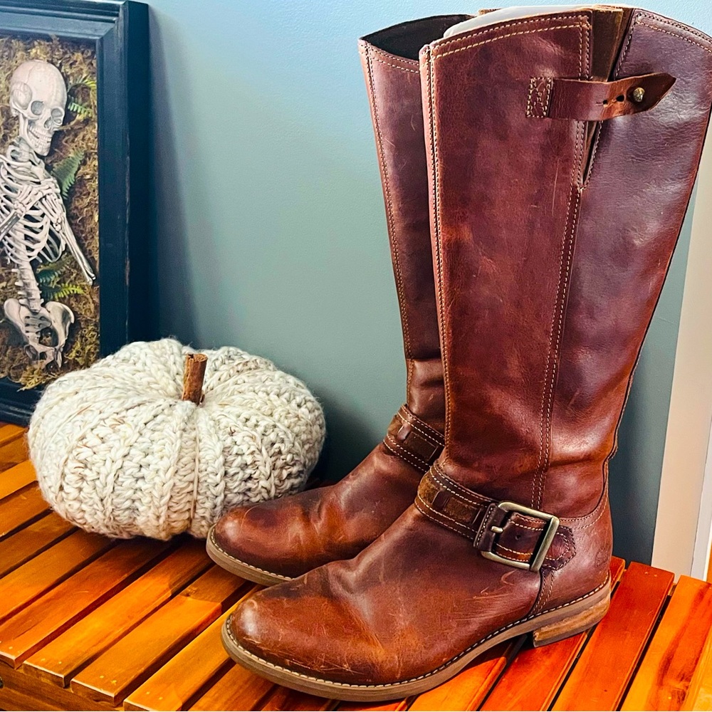 Women’s Timberland tall leather boots
